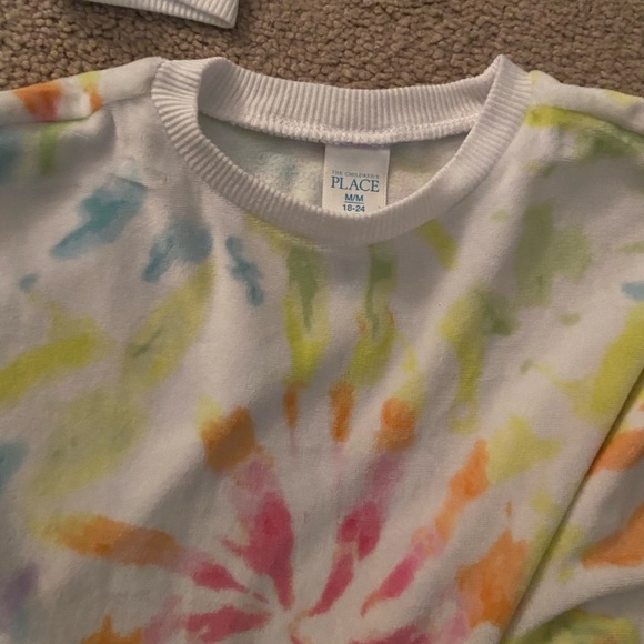 Mommy and Me Velour Tie Dye Sweat Suit Set - Picture 2 of 3